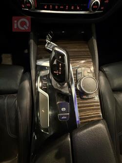 بی ئێم دەبڵیو سیریەس 5